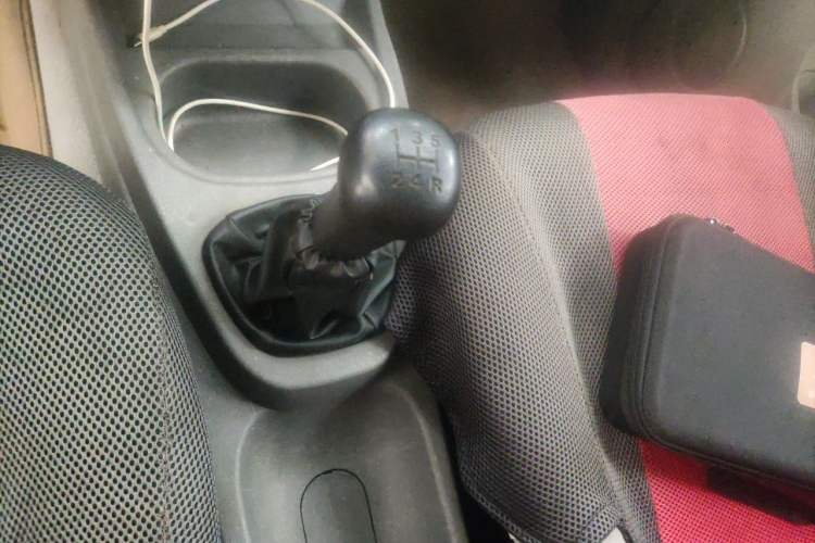 Used Wuling Hongguang 2014 1.2L Base Model China IV Gear Lever