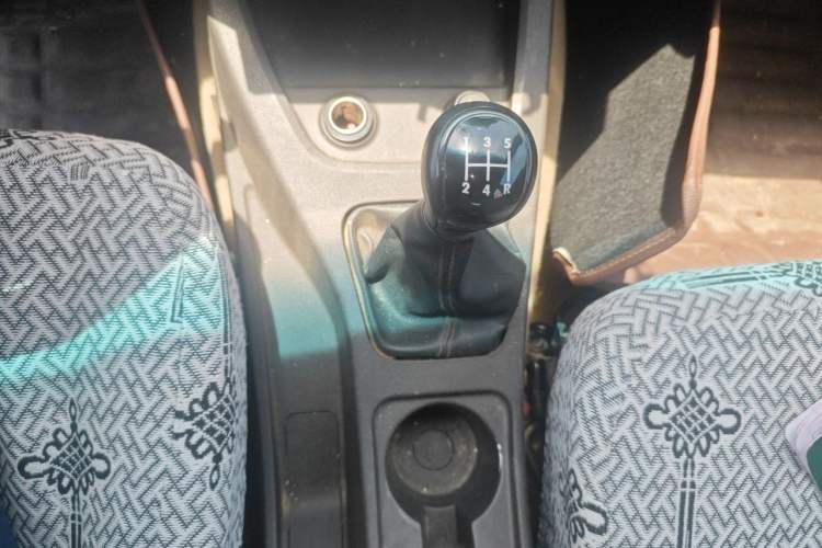 Used Wuling Hongguang 2014 1.5L Standard Version Gear Lever
