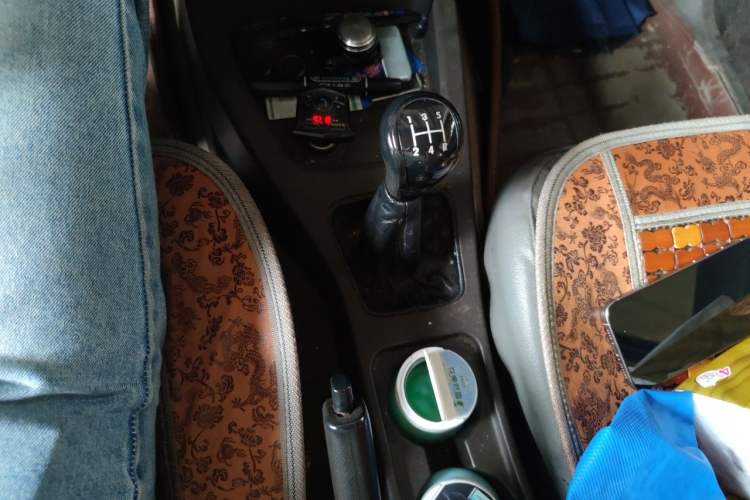 Used Wuling Hongguang 2014 1.5L Standard Version Gear Lever