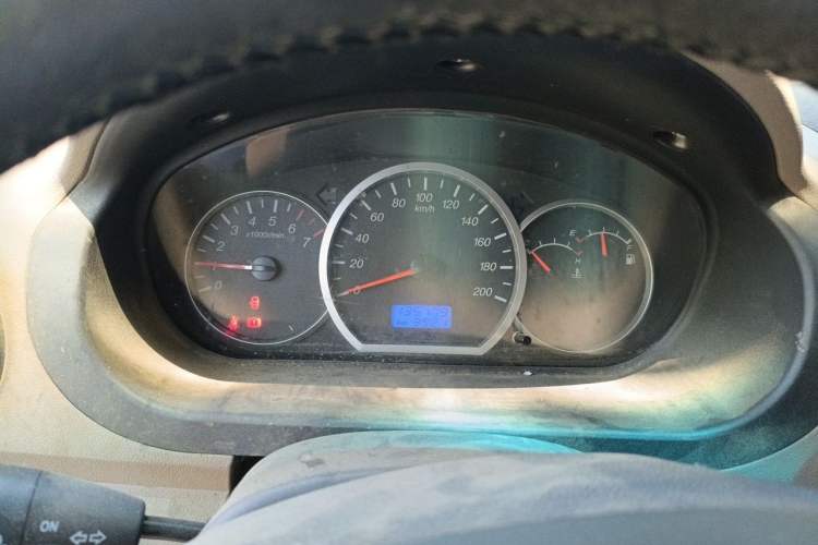 Used Wuling Hongguang 2014 1.2L Standard Model China IV Instrument Cluster
