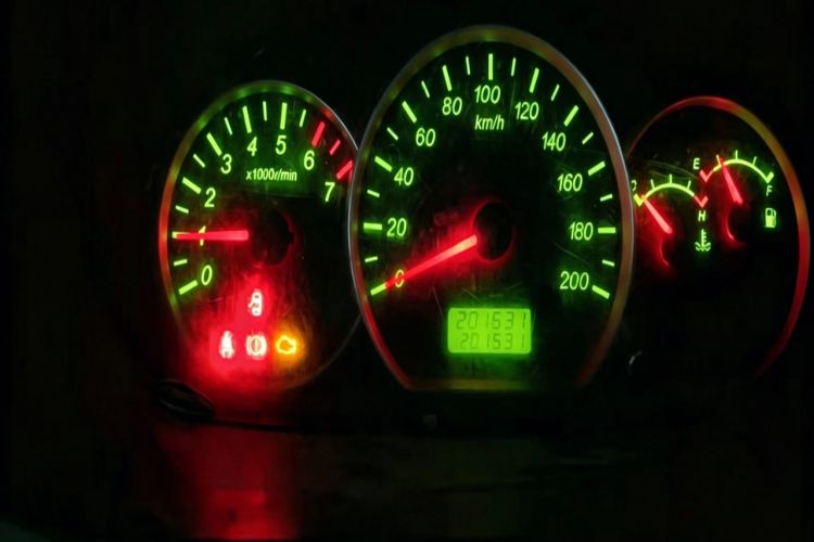 Used Wuling Hongguang 2014 1.2L Standard Model China IV Instrument Cluster
