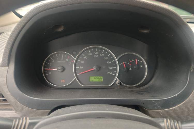 Used Wuling Hongguang 2014 1.5L Base Version Instrument Cluster