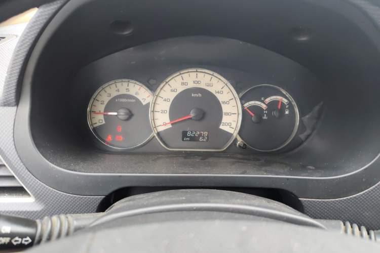 Used Wuling Hongguang 2014 1.2L S Standard Version China IV Standard Instrument Cluster