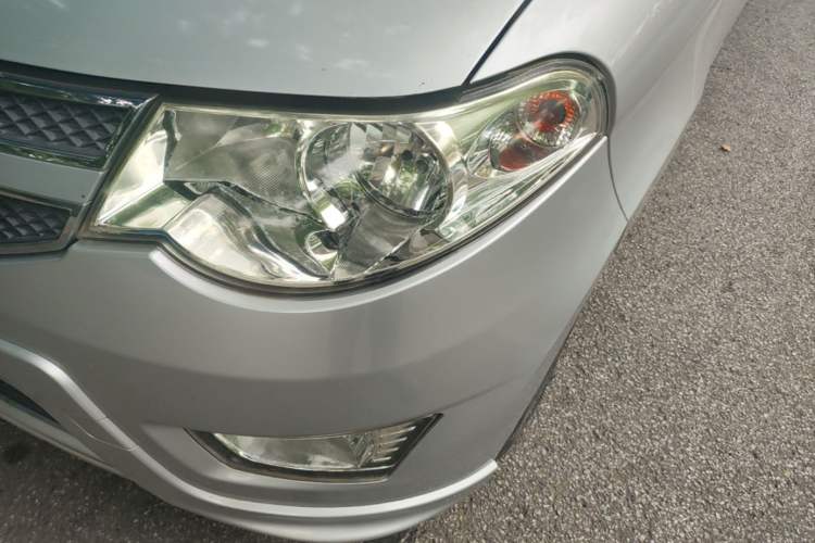 Used Wuling Hongguang 2014 1.5L S Standard Version Left Front Headlight