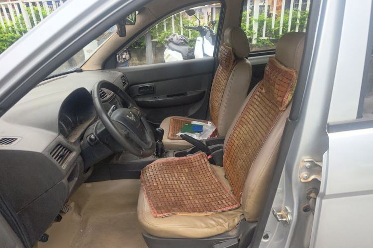 Used Wuling Hongguang 2014 1.2L Base Model China IV Left Front Seat