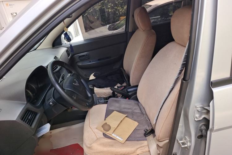 Used Wuling Hongguang 2014 1.5L S Standard Version Left Front Seat