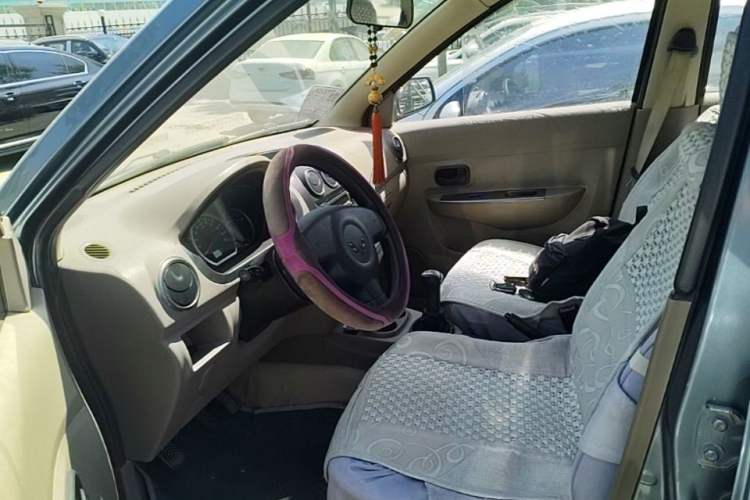 Used Wuling Hongguang 2014 1.5L Standard Version Left Front Seat