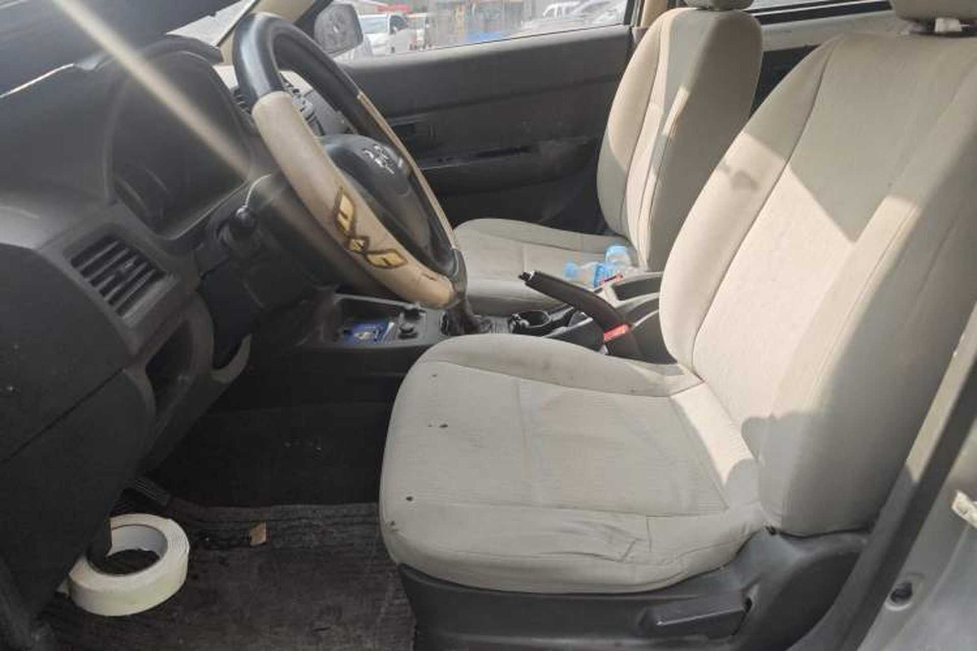 Used Wuling Hongguang 2014 1.2L Base Model China IV Left Front Seat