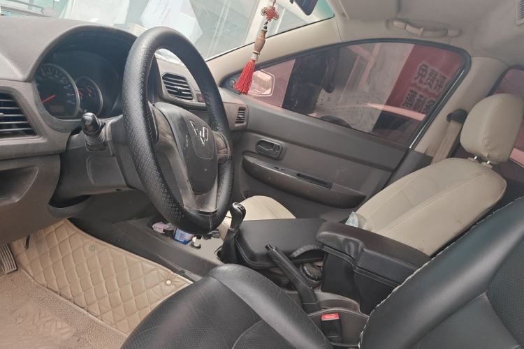 Used Wuling Hongguang 2014 1.5L S Standard Version Left Front Seat