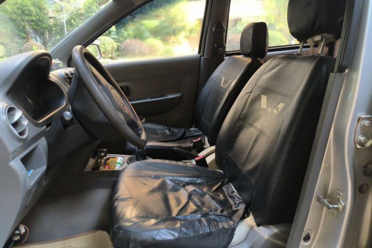 Used Wuling Hongguang 2014 1.5L Base Version Left Front Seat