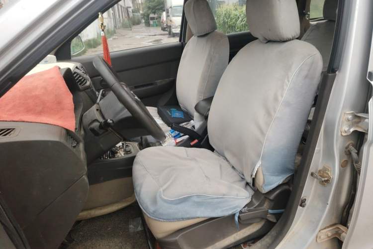 Used Wuling Hongguang 2014 1.5L Standard Version Left Front Seat