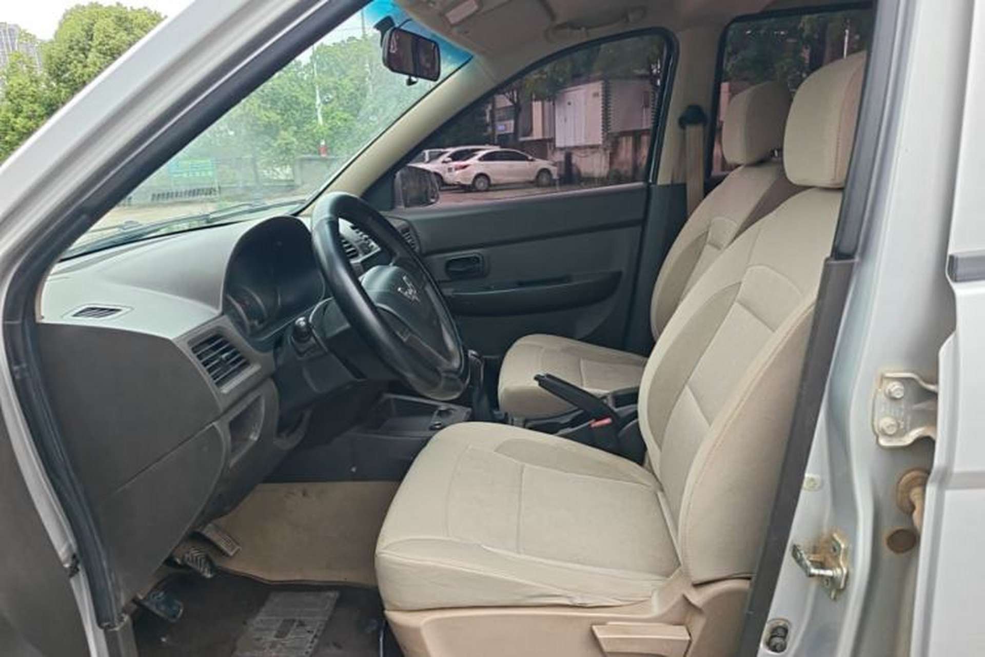 Used Wuling Hongguang 2014 1.5L S Standard Version Left Front Seat