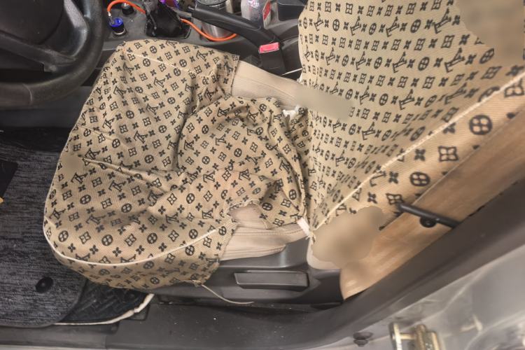 Used Wuling Hongguang 2014 1.2L Standard Model China IV Left Front Seat