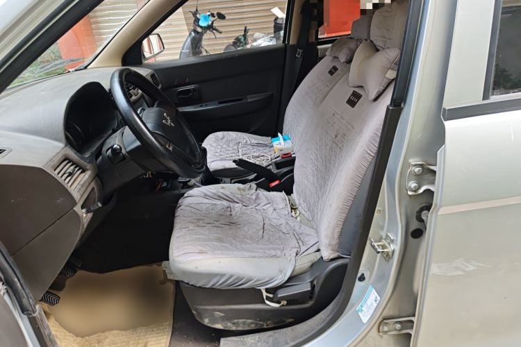Used Wuling Hongguang 2014 1.5L Base Version Left Front Seat