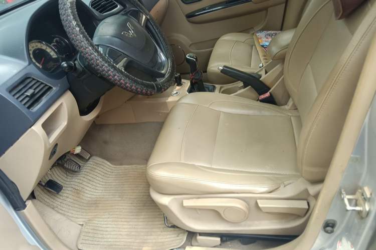 Used Wuling Hongguang 2014 1.5L S Comfort Model Left Front Seat