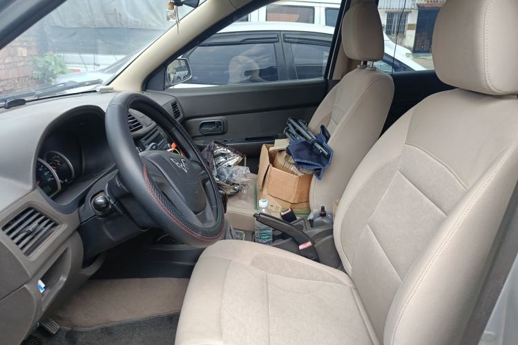 Used Wuling Hongguang 2014 1.5L Standard Version Left Front Seat