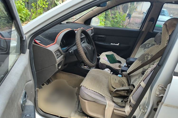 Used Wuling Hongguang 2014 1.5L S Standard Version Left Front Seat