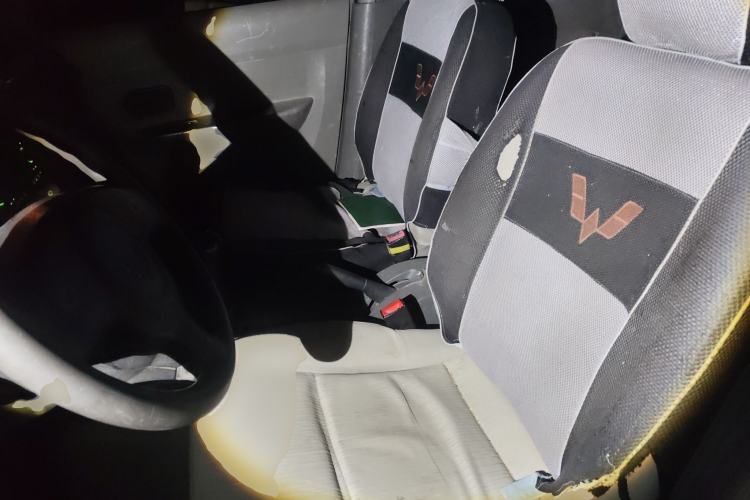 Used Wuling Hongguang 2014 1.2L Base Model China IV Left Front Seat