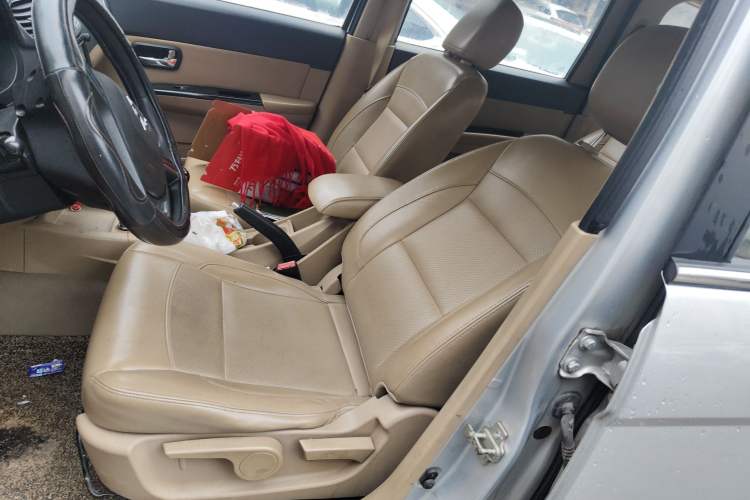 Used Wuling Hongguang 2014 1.2L S Standard Version China IV Standard Left Front Seat