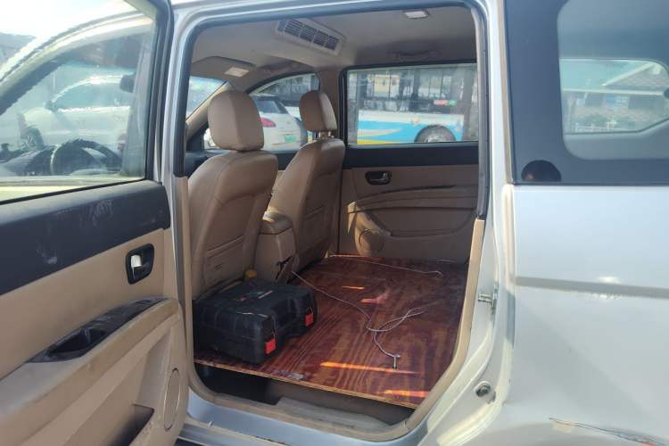 Used Wuling Hongguang 2014 1.5L S Luxury Model Left Rear Seat