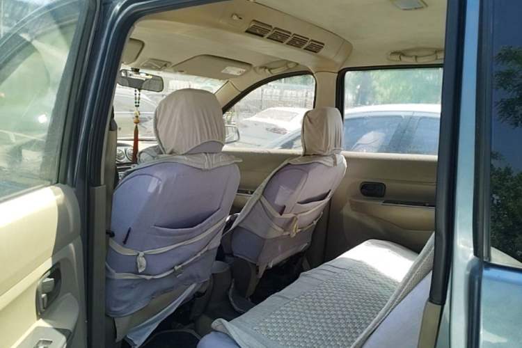 Used Wuling Hongguang 2014 1.5L Standard Version Left Rear Seat