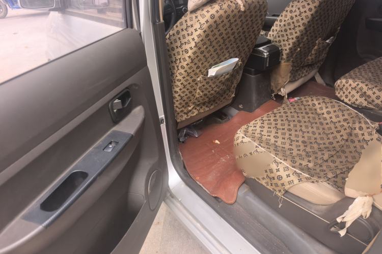 Used Wuling Hongguang 2014 1.2L Standard Model China IV Left Rear Seat