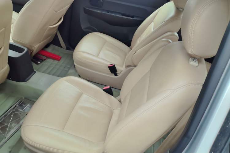 Used Wuling Hongguang 2014 1.5L S Standard Version Left Rear Seat