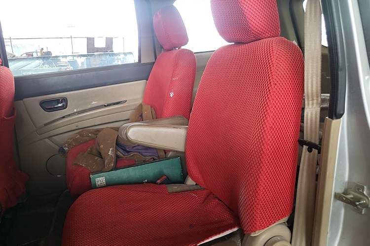 Used Wuling Hongguang 2014 1.2L S Comfort Model China IV Left Rear Seat