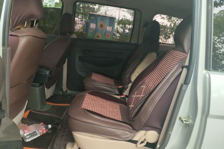 Used Wuling Hongguang 2014 1.5L S Standard Version Left Rear Seat