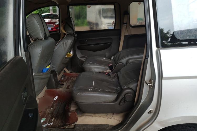 Used Wuling Hongguang 2014 1.5L Standard Version Left Rear Seat