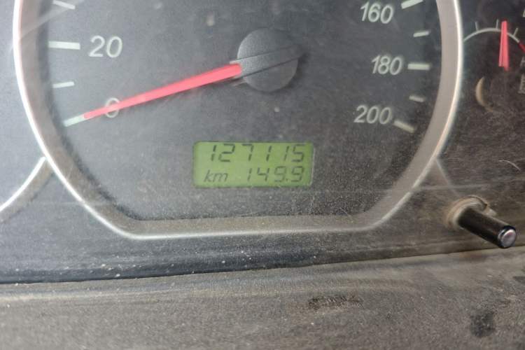 Used Wuling Hongguang 2014 1.2L Standard Model China IV Odometer Close Up