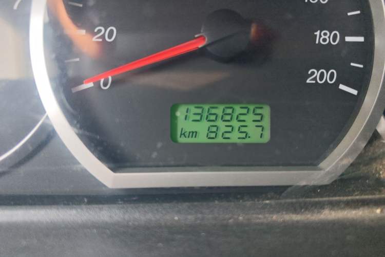 Used Wuling Hongguang 2014 1.5L Standard Version Odometer Close Up