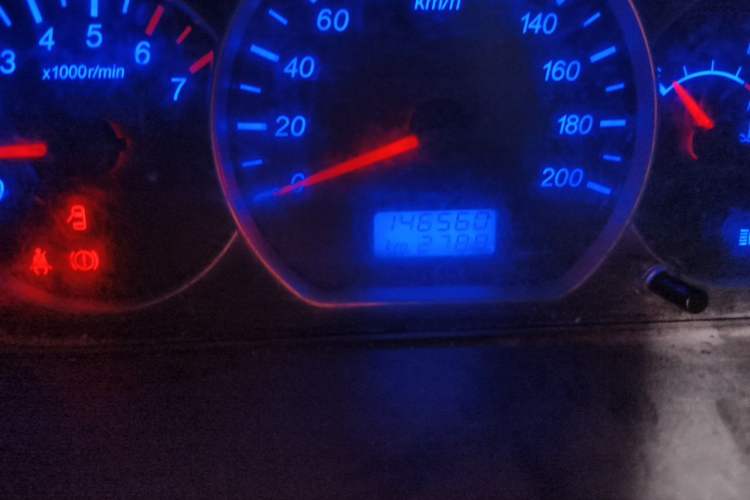 Used Wuling Hongguang 2014 1.5L S Standard Version Odometer Close Up