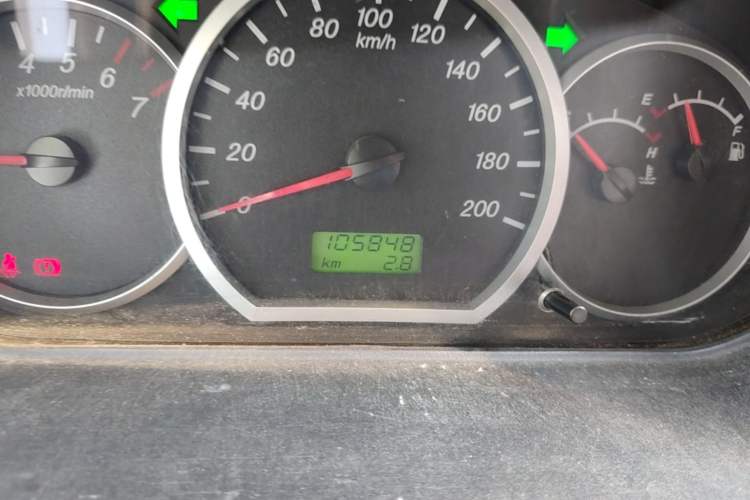 Used Wuling Hongguang 2014 1.2L Base Model China IV Odometer Close Up