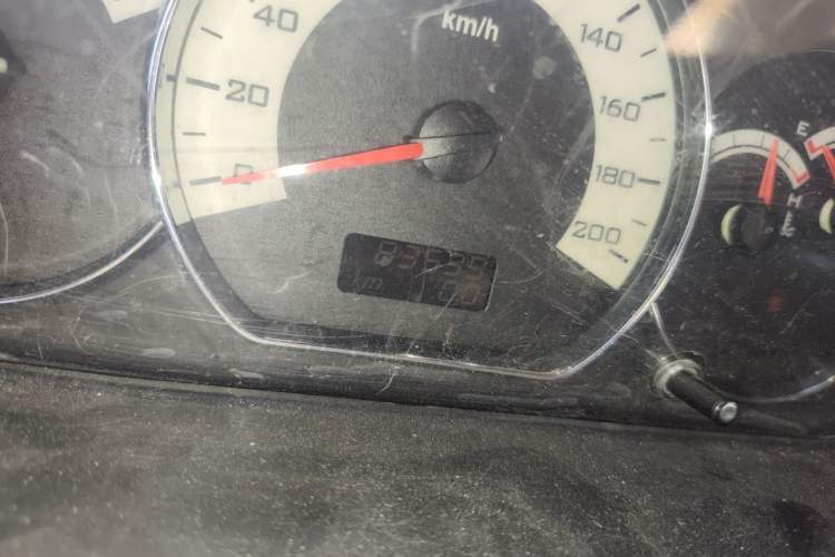 Used Wuling Hongguang 2014 1.5L S Luxury Model Odometer Close Up