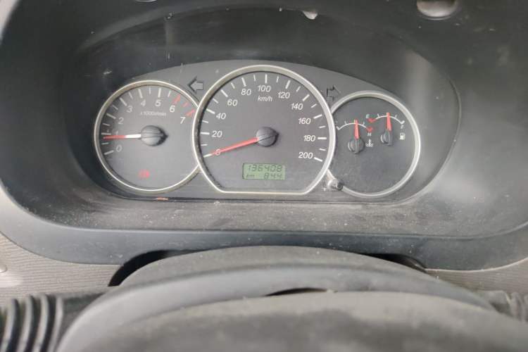Used Wuling Hongguang 2014 1.5L Base Version Odometer Close Up