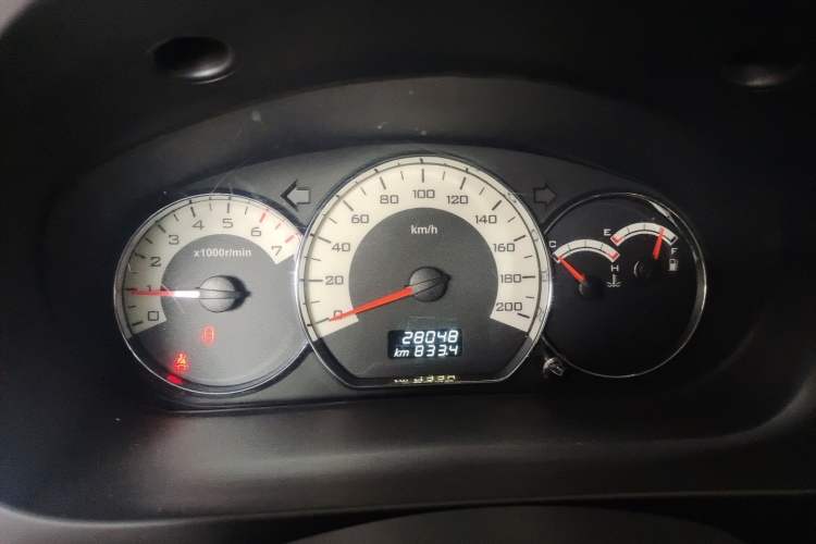 Used Wuling Hongguang 2014 1.2L S Comfort Model China IV Odometer Close Up