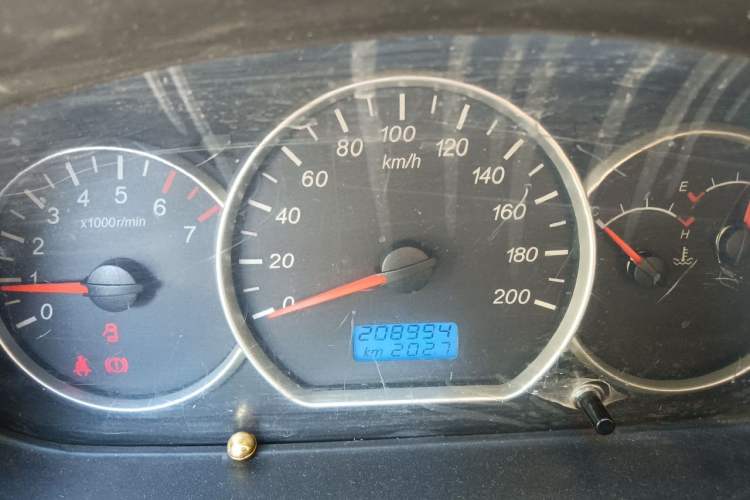 Used Wuling Hongguang 2014 1.2L S Standard Version China IV Standard Odometer Close Up