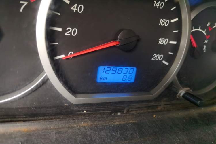 Used Wuling Hongguang 2014 1.5L Base Version Odometer Close Up