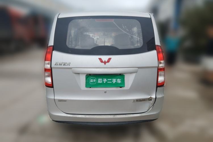 Used Wuling Hongguang 2014 1.5L Standard Version Rear