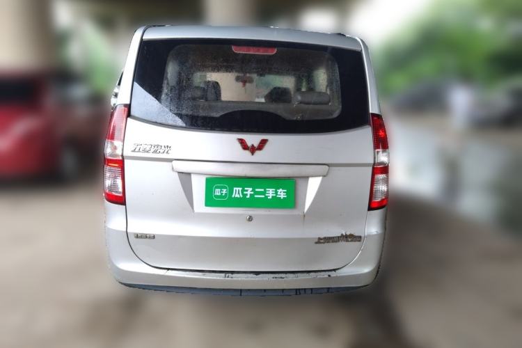 Used Wuling Hongguang 2014 1.5L Standard Version Rear
