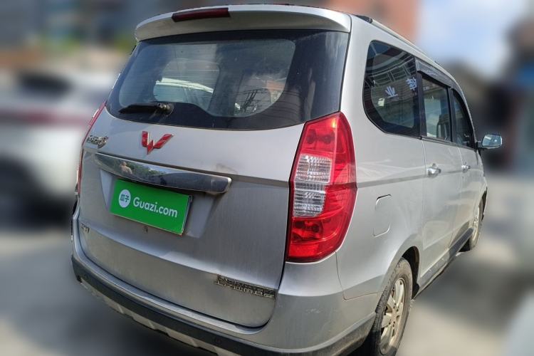 Used Wuling Hongguang 2014 1.5L S Luxury Model Rear