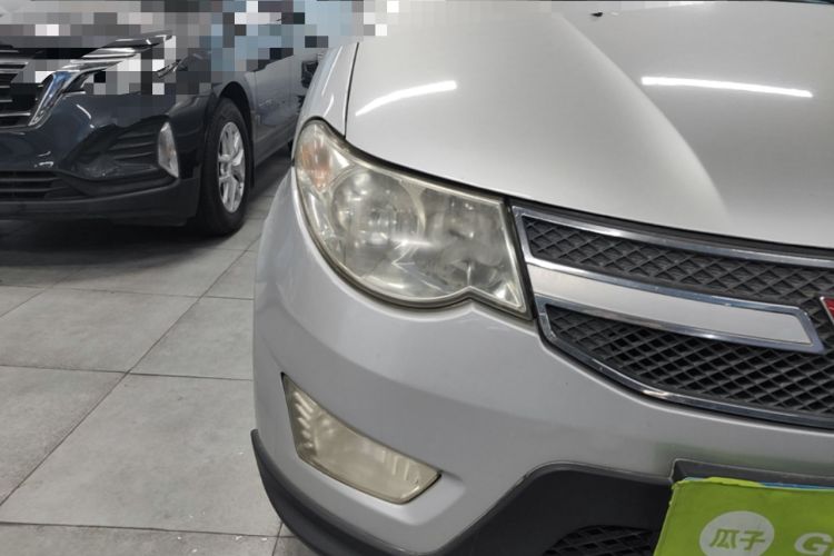Used Wuling Hongguang 2014 1.5L S Comfort Model Right Front Headlight