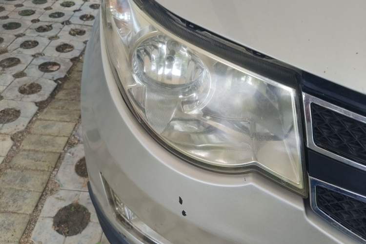 Used Wuling Hongguang 2014 1.2L S Comfort Model China IV Right Front Headlight