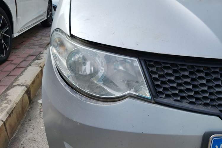 Used Wuling Hongguang 2014 1.2L Base Model China IV Right Front Headlight