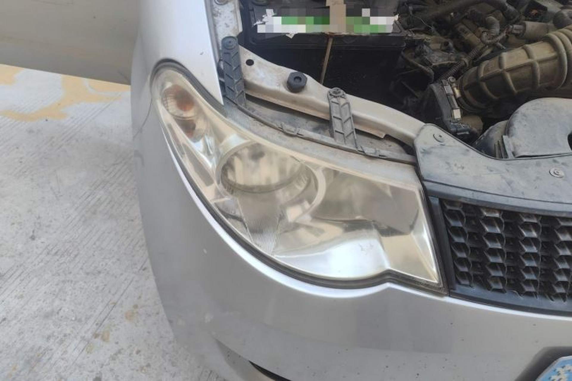 Used Wuling Hongguang 2014 1.5L Base Version Right Front Headlight