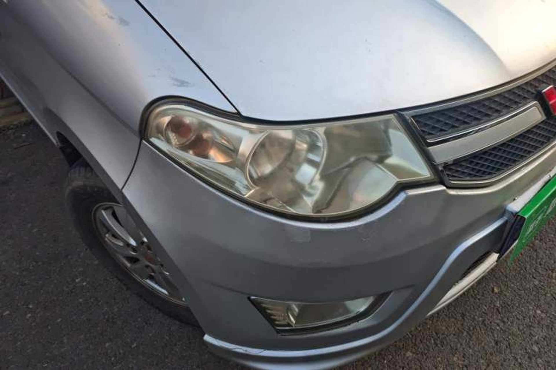 Used Wuling Hongguang 2014 1.2L S Standard Version China IV Standard Right Front Headlight