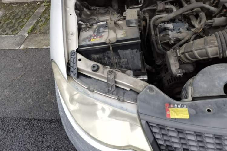 Used Wuling Hongguang 2014 1.5L Base Version Right Front Headlight