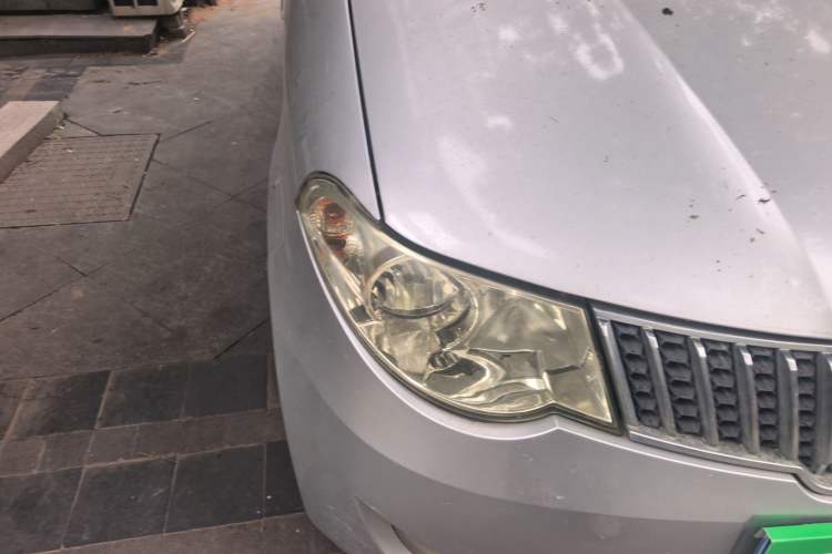 Used Wuling Hongguang 2014 1.2L Standard Model China IV Right Front Headlight