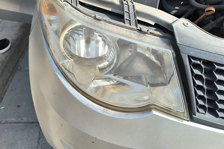 Used Wuling Hongguang 2014 1.2L Base Model China IV Right Front Headlight